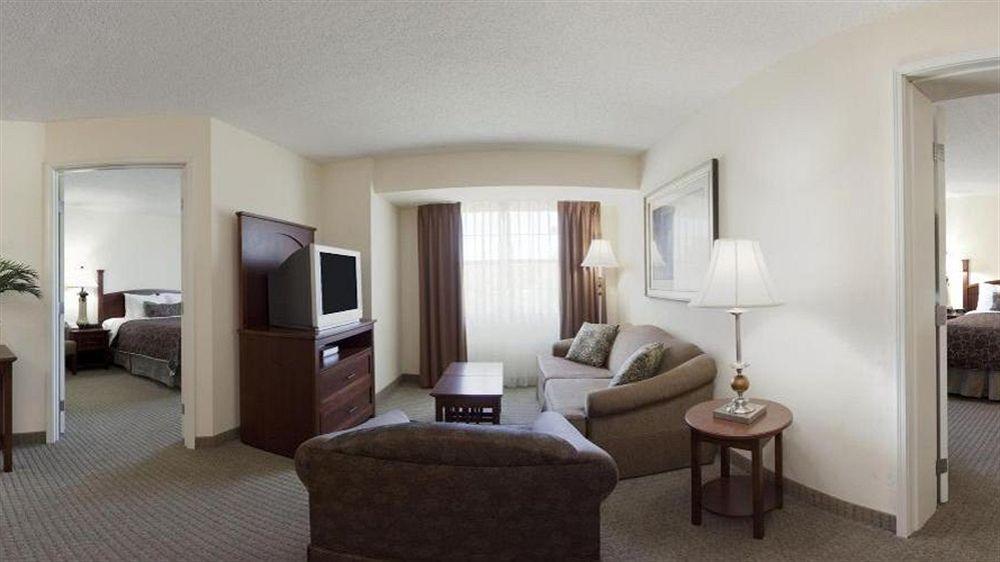 Staybridge Suites Tampa East- Brandon By Ihg Mango Exterior foto