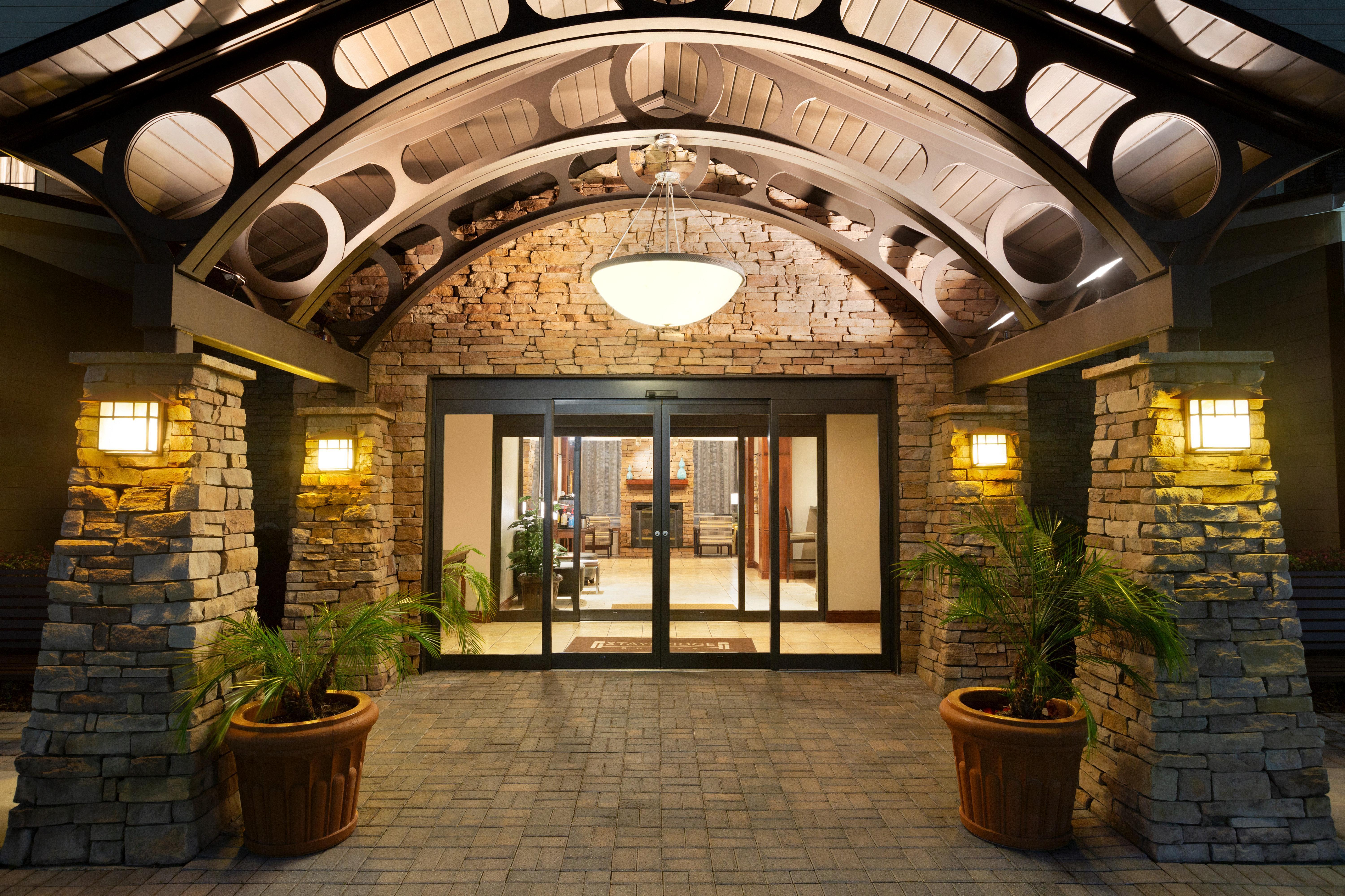 Staybridge Suites Tampa East- Brandon By Ihg Mango Exterior foto