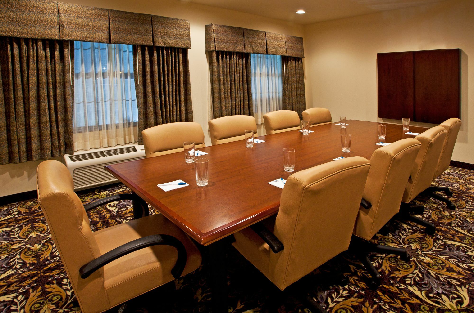 Staybridge Suites Tampa East- Brandon By Ihg Mango Exterior foto